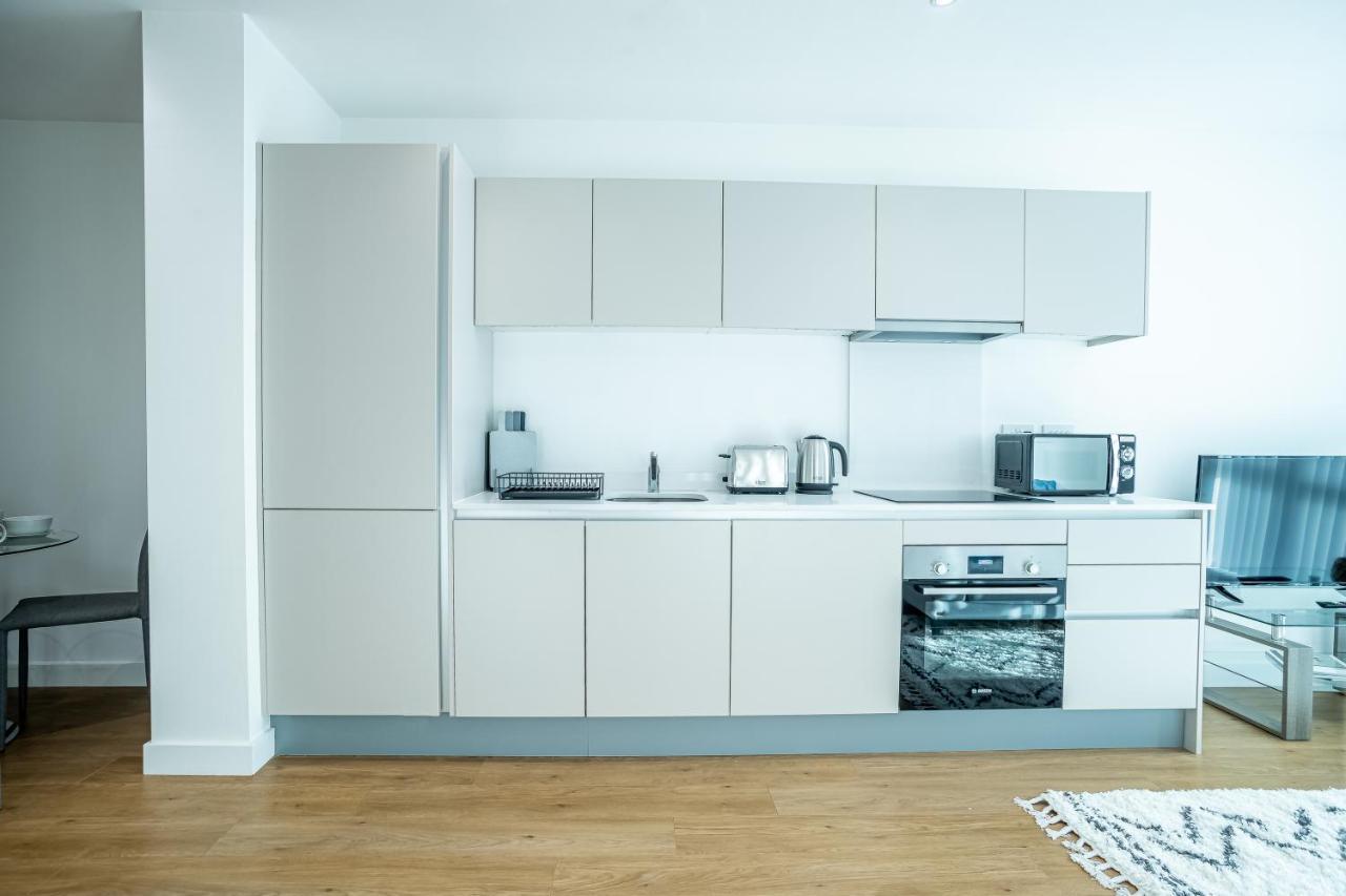 Luxe Apartments Bracknell Near Ascot, Legoland, Windsor, Lexicon - Free Parking & Gym Exterior foto